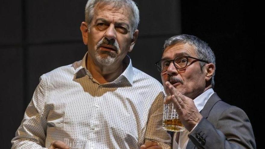 &#039;Asesinos todos&#039;, una comedia en clave de humor negro