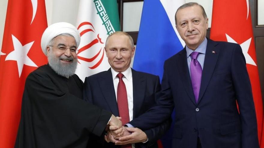 Putin reúne a los líderes de Turquía e Irán para lanzar su &quot;plan de paz&quot; para Siria
