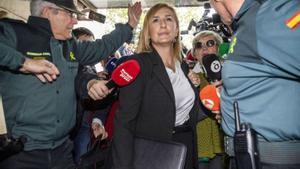 L’exconsellera Pradas protegeix Mazón i s’escuda en la seva inexperiència