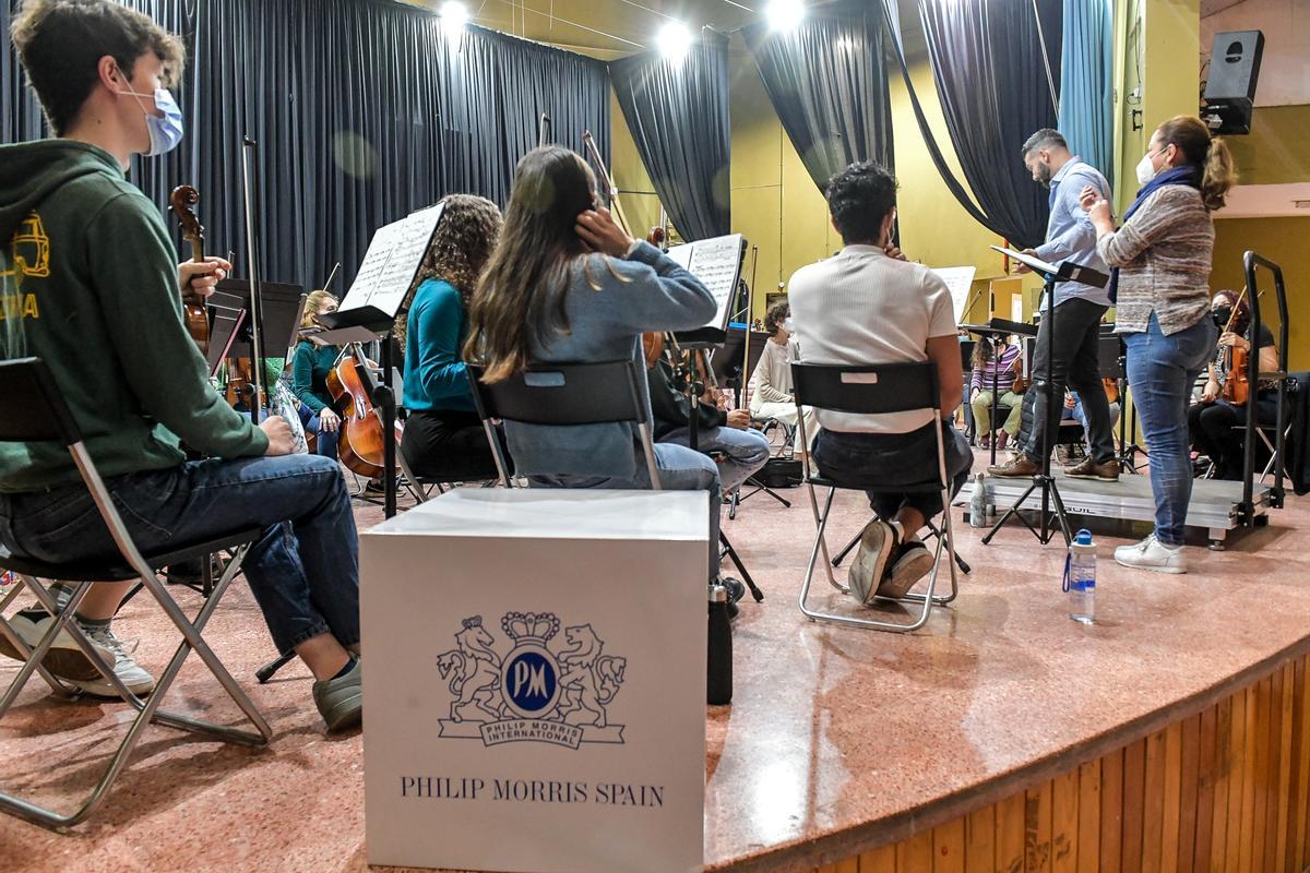 Reportaje a la Orquesta Comunitaria de Gran Canaria Reportaje a la Orquesta Comunitaria de Gran Canaria