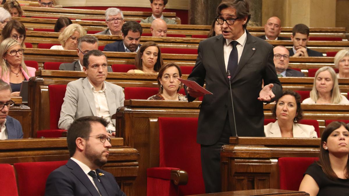 Salvador Illa, durante una intervención en el Parlament