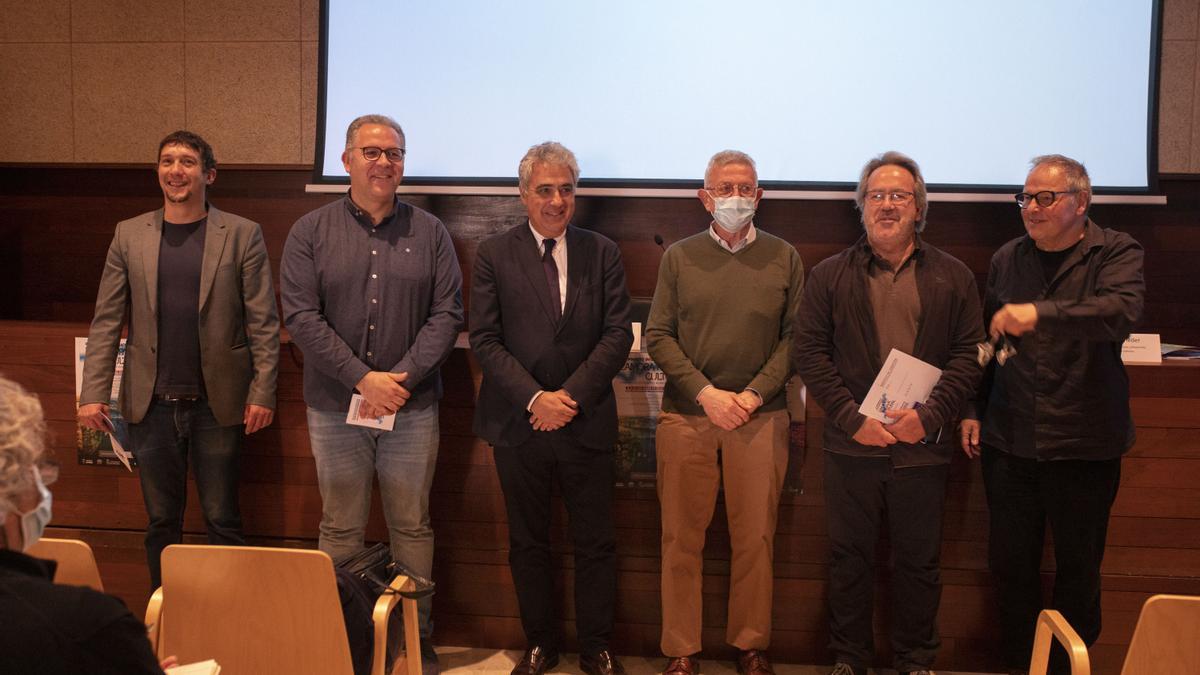 Representantes institucionales implicados en la candidatura. Desde la izquierda José Calvo, Jesús María Prada, Juan Carlos Prieto, Georges Zouain, Francisco Guarido y Christoph Strieder