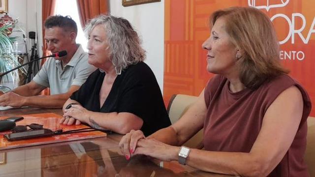 Participanes en el acto de presentación de la actividad. | LOZ
