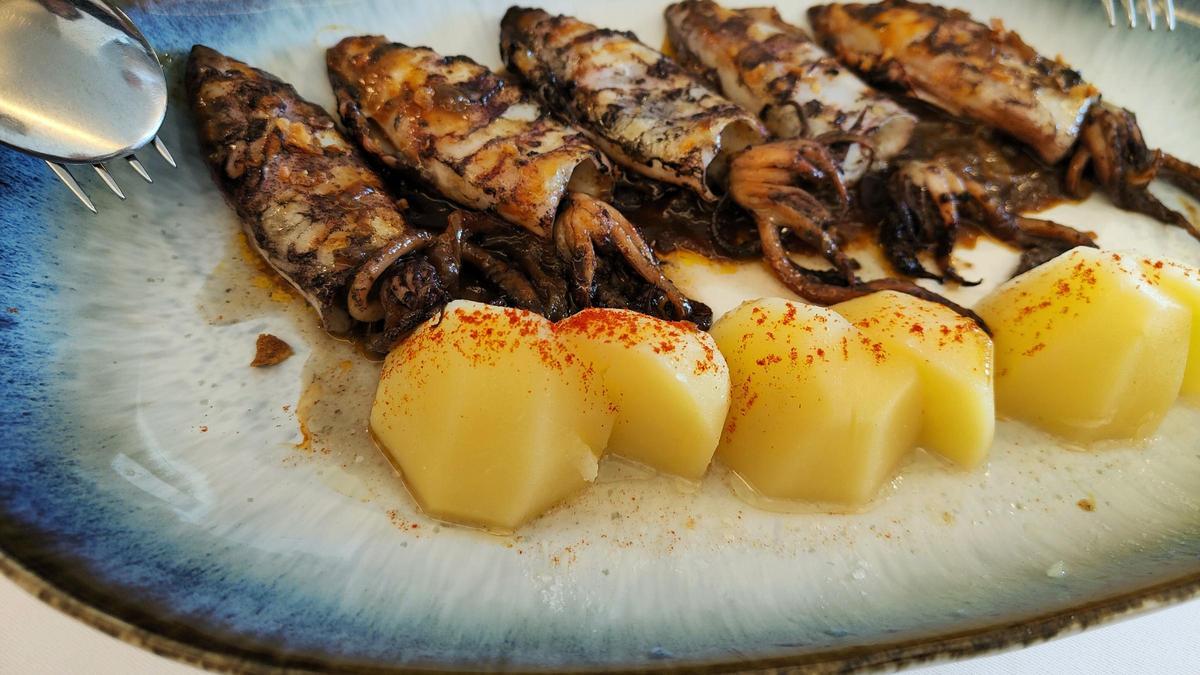 Los calamares encebollados del restaurante Beiramar.