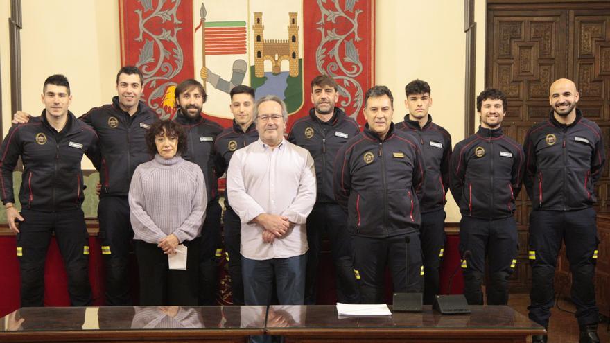 Zamora cuenta con ocho nuevos bomberos