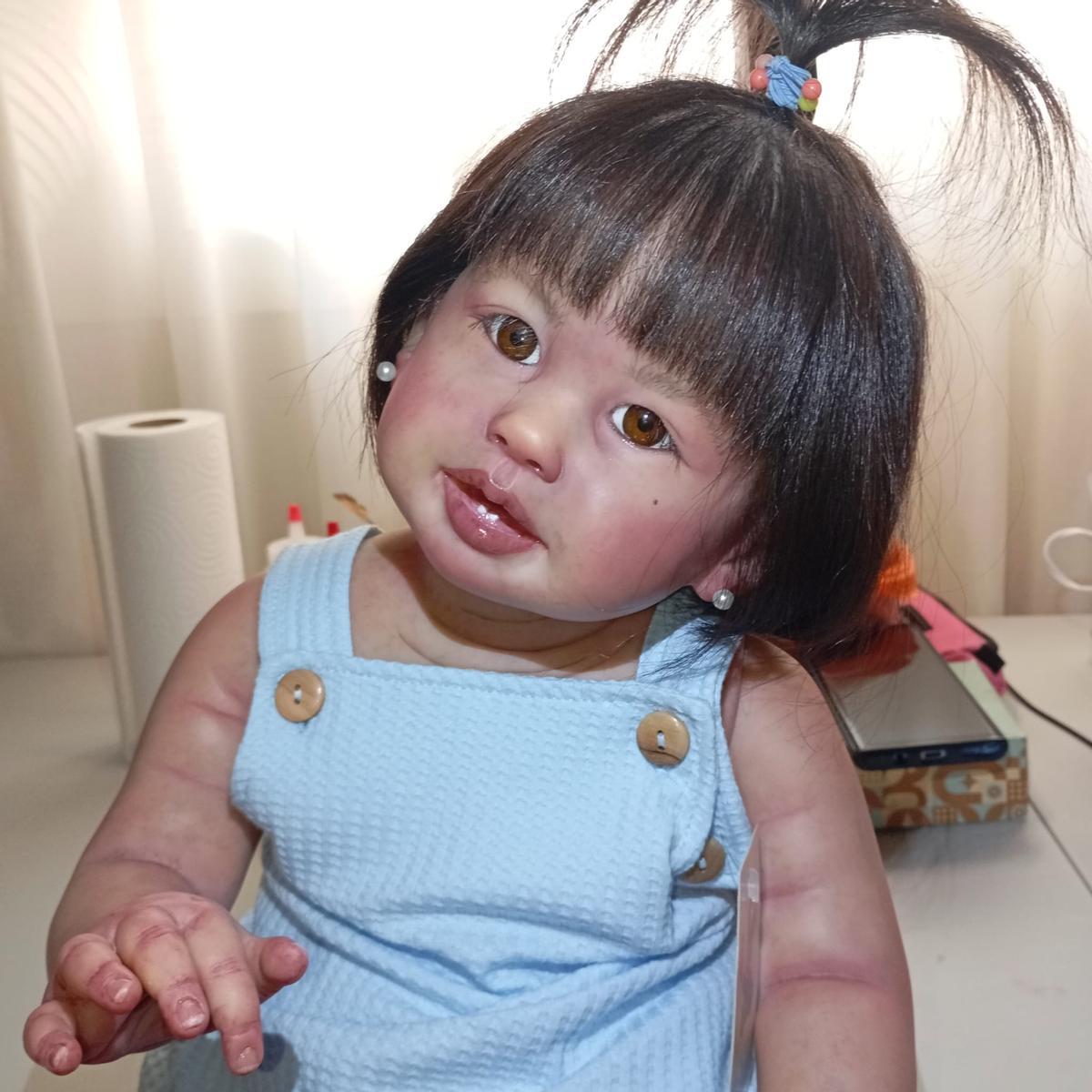 Detalle de una muñeca reborn de Beatriz.