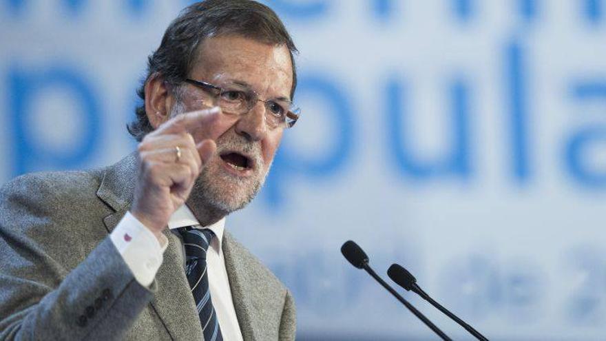 Rajoy: &quot;Se cumplirá con los objetivos de déficit sin tener que subir impuestos&quot;