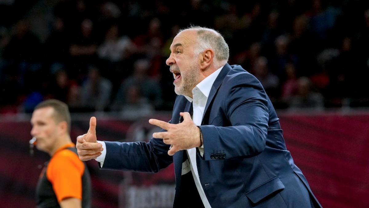 Pablo Laso se desgallita durante un partido de Euroliga