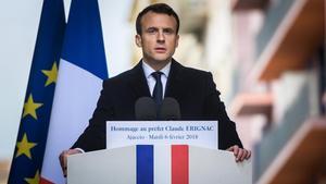 Emmanuel Macron, durante su discurso en el homenaje al prefecto de Córcega Claude Erignac, asesinado en 1998, en Ajaccio.