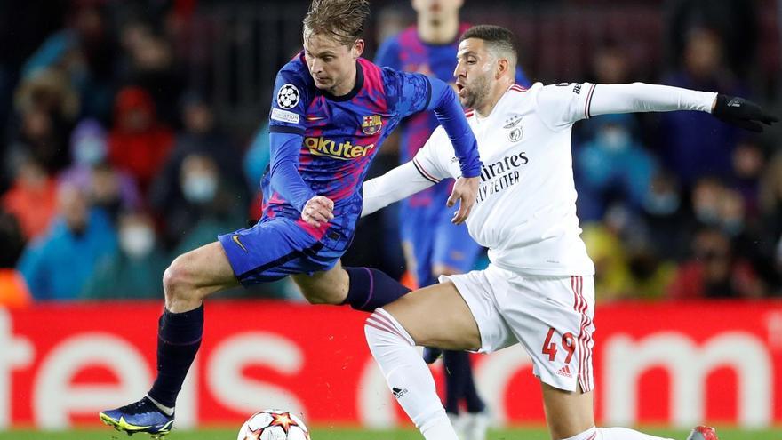 Frenkie de Jong, en una acción del partido.