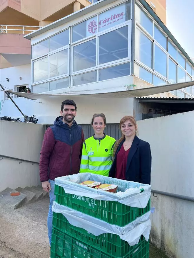 Mercadona dona diariamente alimentos a Cáritas Sant Antoni