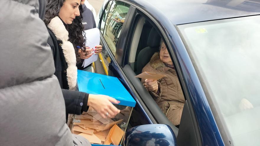 Elecciones en Extremadura | En Monesterio, cae la participación al igual que las temperaturas