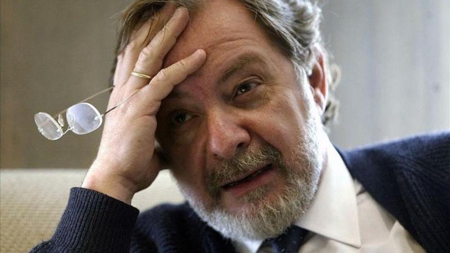 Juan Luis Cebrián: &quot;¿Por qué no va a ir a la cárcel Artur Mas?&quot;