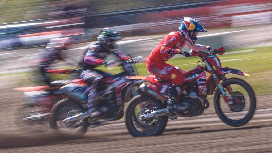 Épica remontada de Jorge Prado para su cuarto triunfo consecutivo en el Mundial de Motocross