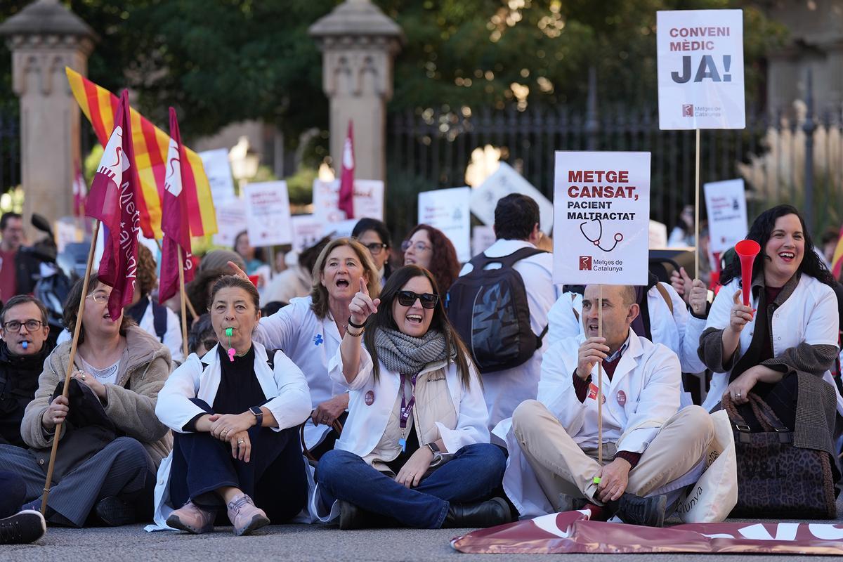 Nuevo día de protesta de los médicos en Barcelona