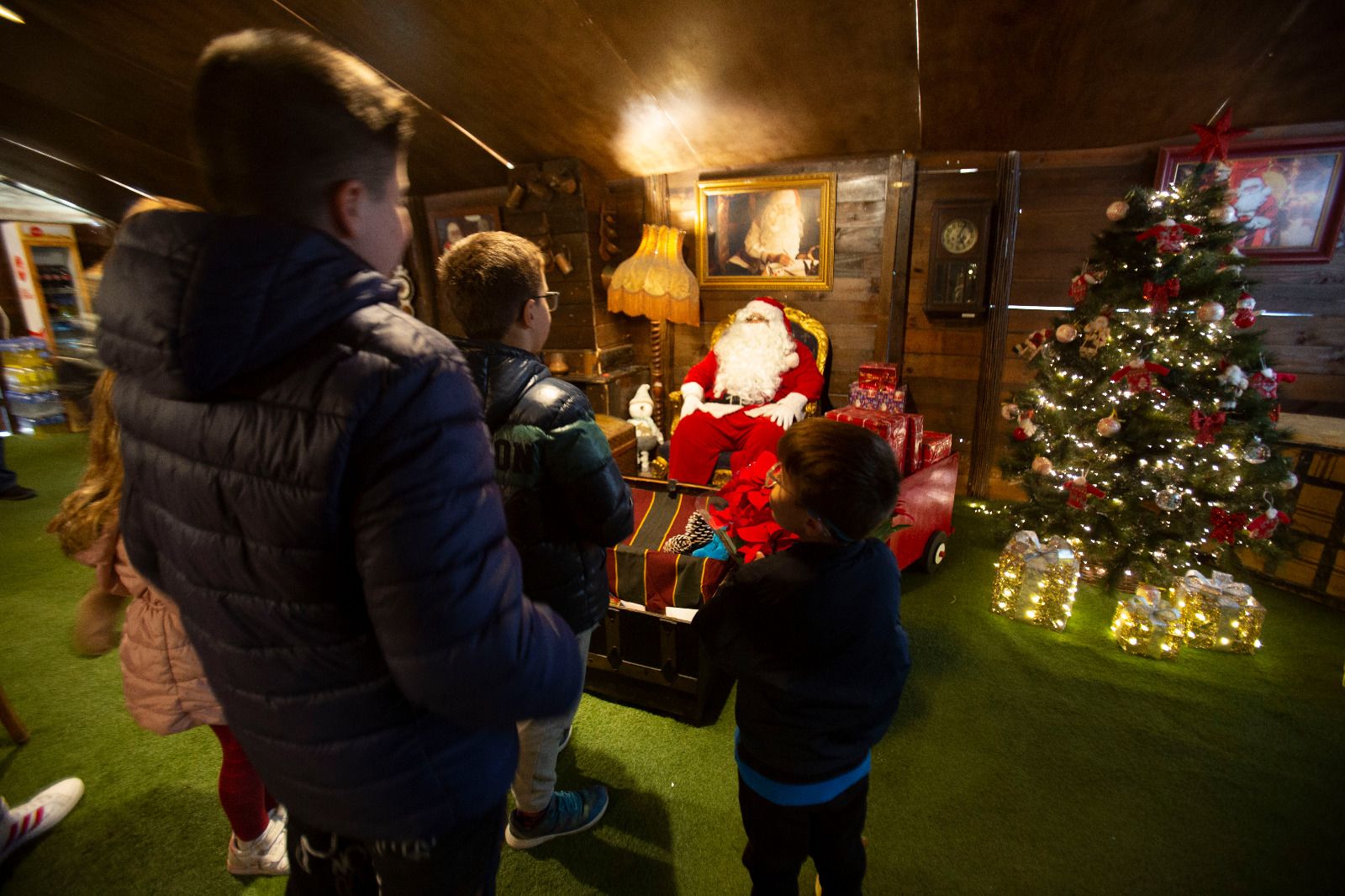 La Casa de Papá Noel recibe a los primeros niños