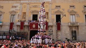 La Colla Vella exhibeix múscul descarregant el 4 de 9 sense folre a Tarragona