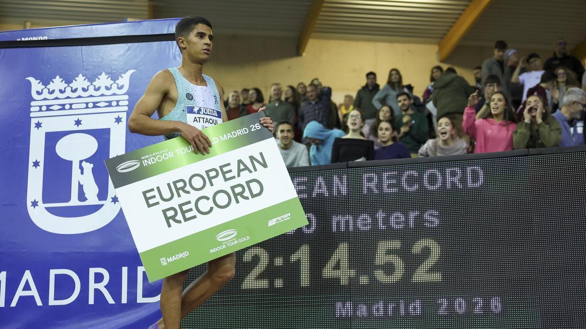 Mohamed Attaoui bate el récord de Europa de los 1.000 metros.