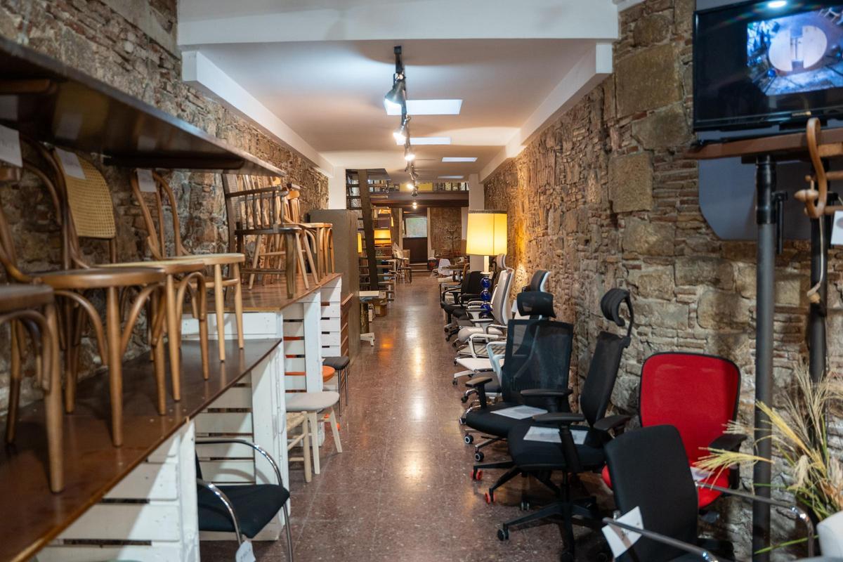 Liquidación por cierre en la tienda de muebles centenaria Casa Jornet