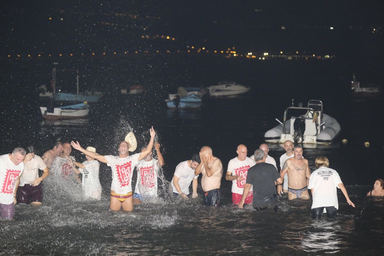 El Chapuzón de la Naval 2025, en imágenes