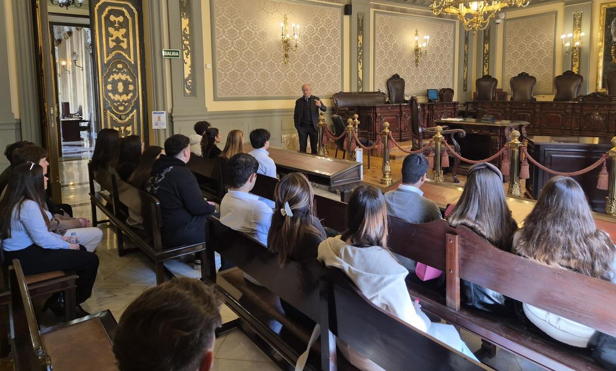 Anualmente se organizan talleres especializados con el magistrado del TS Vicente Magro.