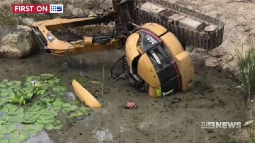 Un australiano, atrapado en una charca, logra sobrevivir pese a que solo podía sacar la nariz del agua