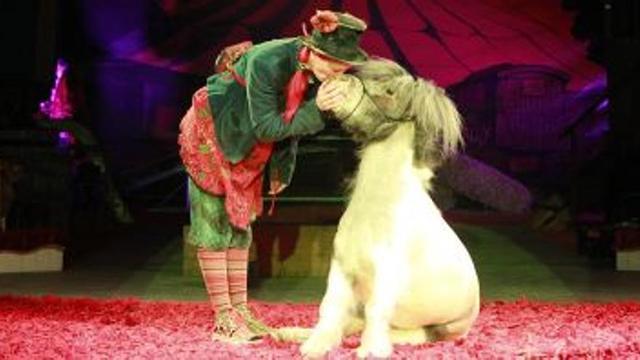 El Circo Raluy rinde homenaje a su fundador con ´El saltimbanqui´