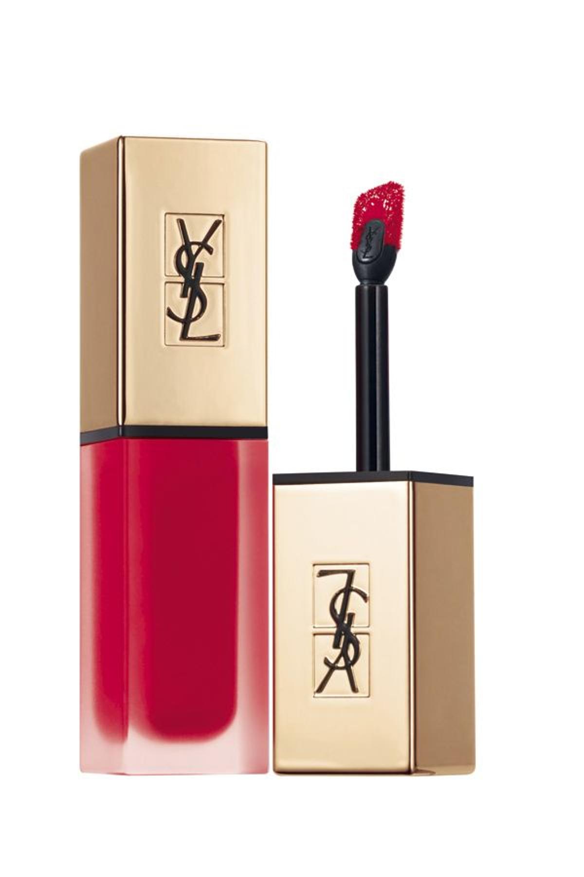 Visto en pasarela, 'todo al rojo':  labial Tatouage Couture de YSL