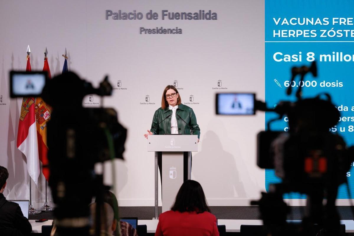 La consejera Portavoz, Esther Padilla, anunció que el Gobierno regional adquirirá 60.000 vacunas frente al herpes zóster