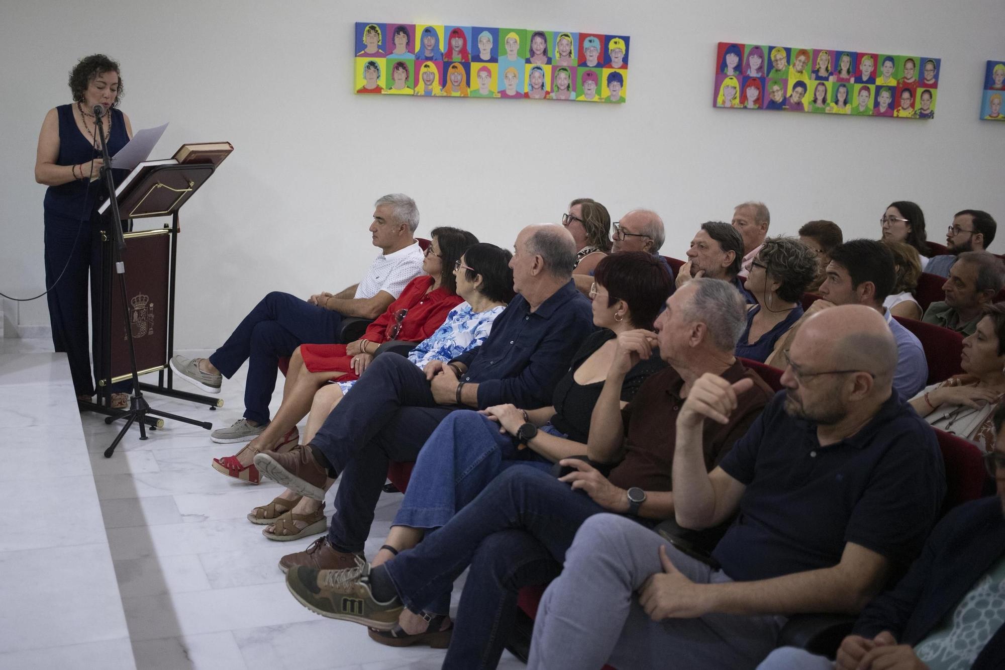 Todas las fotos de la toma de posesión de la nueva alcaldesa de Novetlé