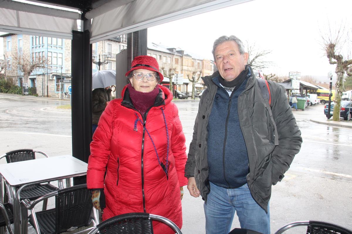 Los candidatos de Ahora Decide, en El Puente de Sanabria.