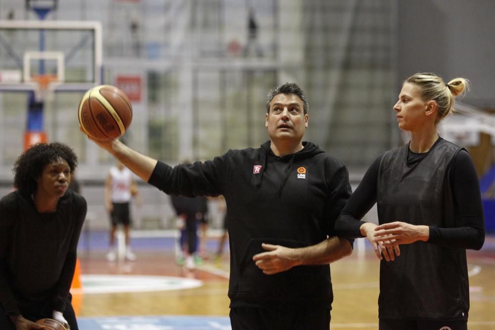 Primers entrenaments de l''Uni amb Xavi Fernández