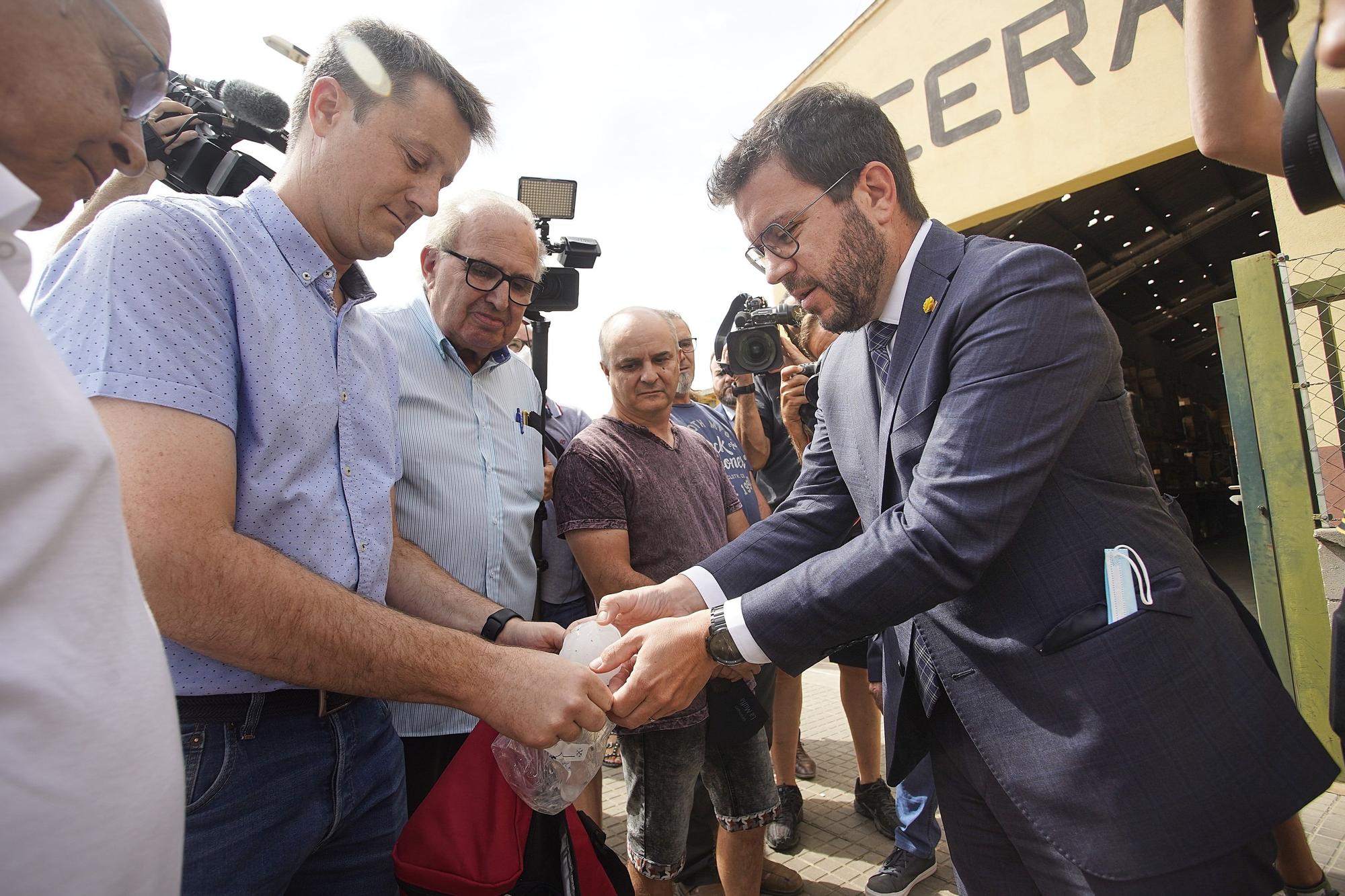 Pere Aragonès visita la zona afectada per la pedregada a La Bisbal