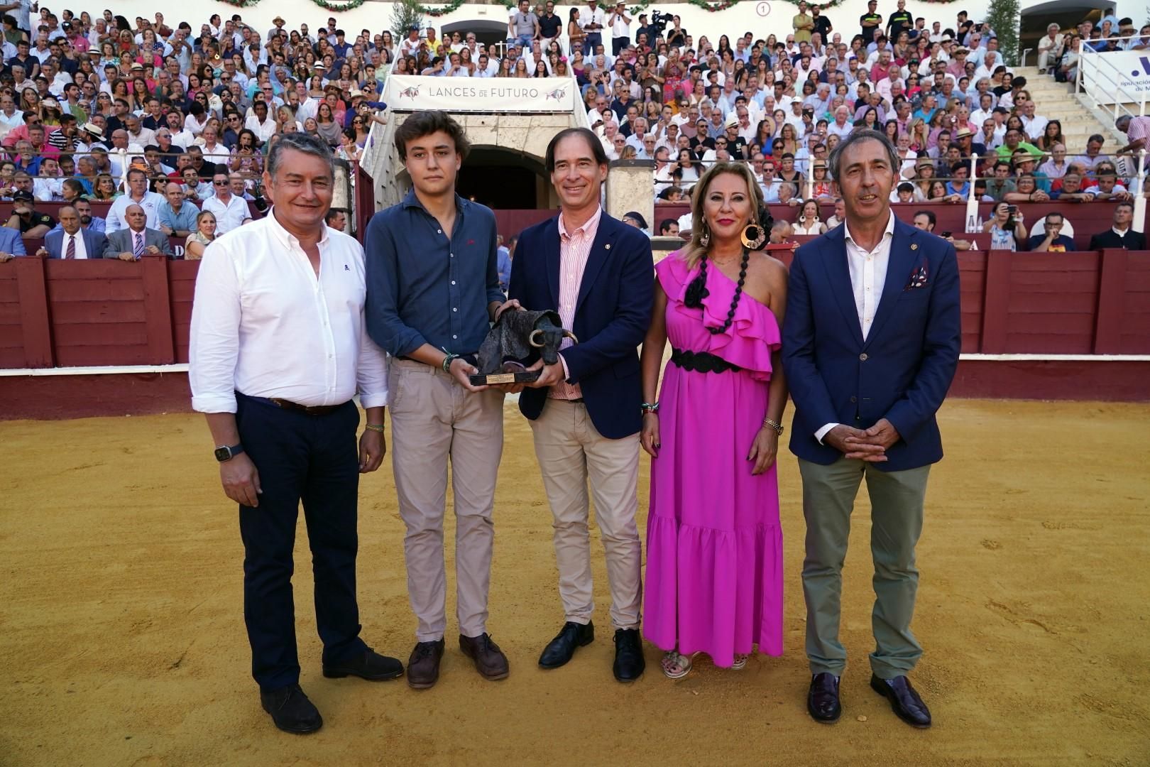 Toros en la Feria I Sexta corrida de abono y puerta grande de Roca Rey