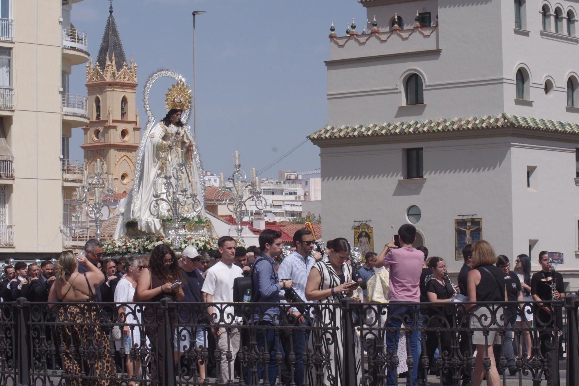 Traslado de la Virgen de Fátima y la Virgen de las Mercedes (El Tarajal) hacia sus altares por la festividad del Corpus en Málaga