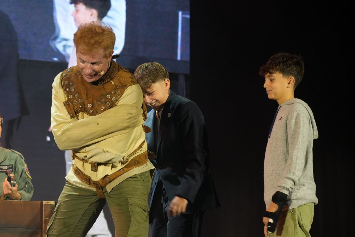 Galería de fotos de la gala del 50º aniversario de Grúas Tomás en Vila-real