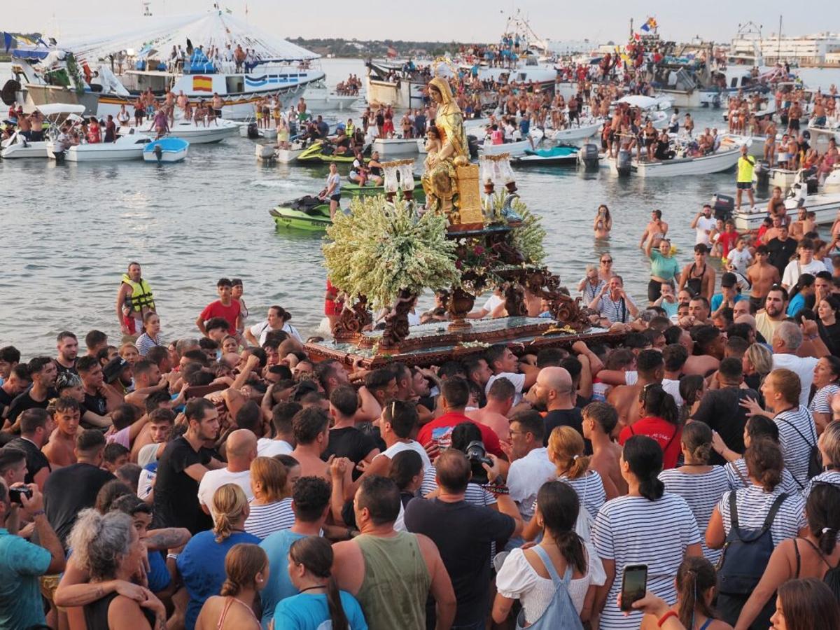 Virgen del Carmen de Isla Cristina.