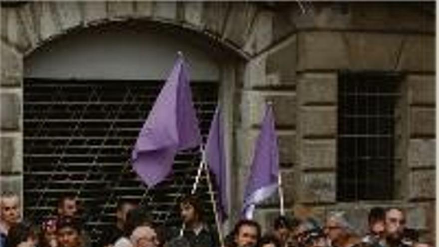 Manifestació i obertura d&#039;un nou local per al col·lectiu al Barri Vell de Girona