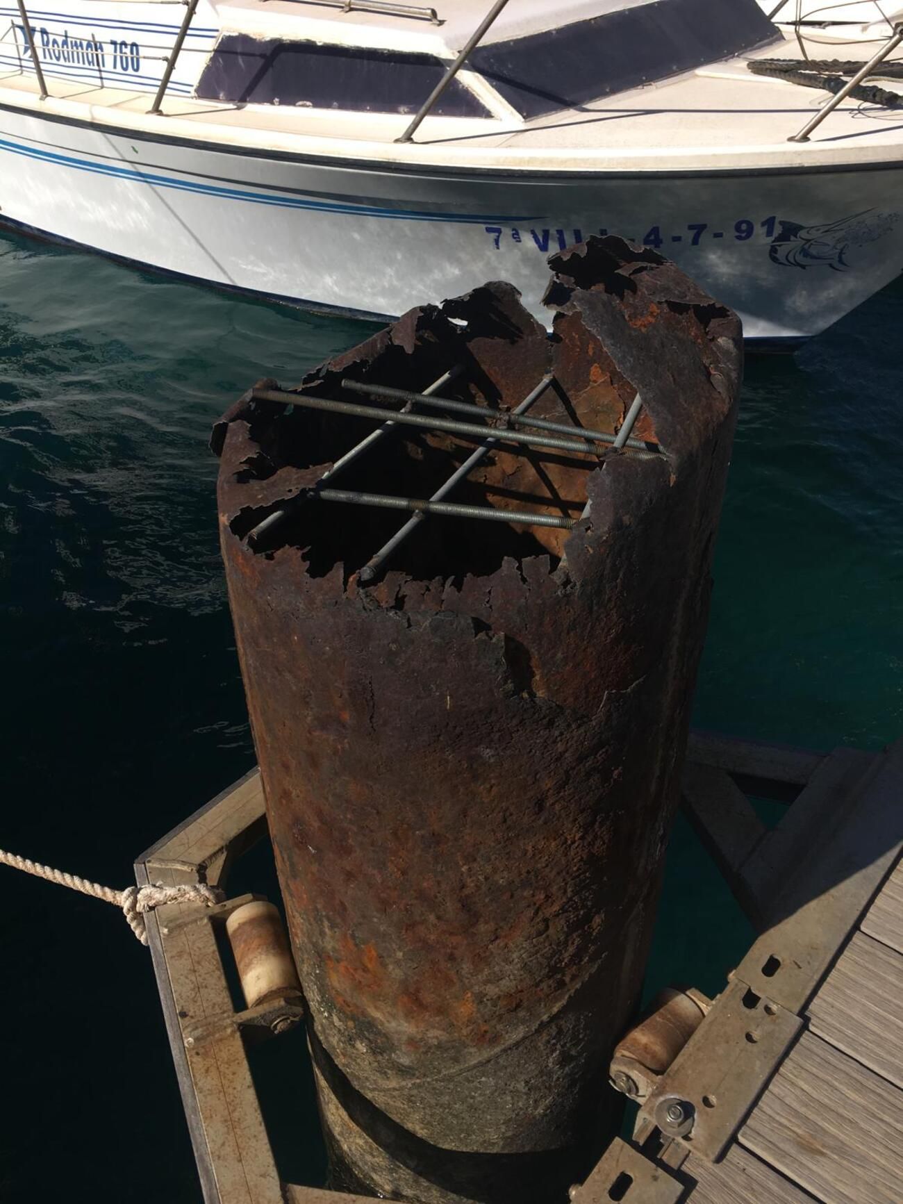 Destrozos en el Puerto de Caleta del Sebo, en La Graciosa, tras el paso de la borrasca Dorothea