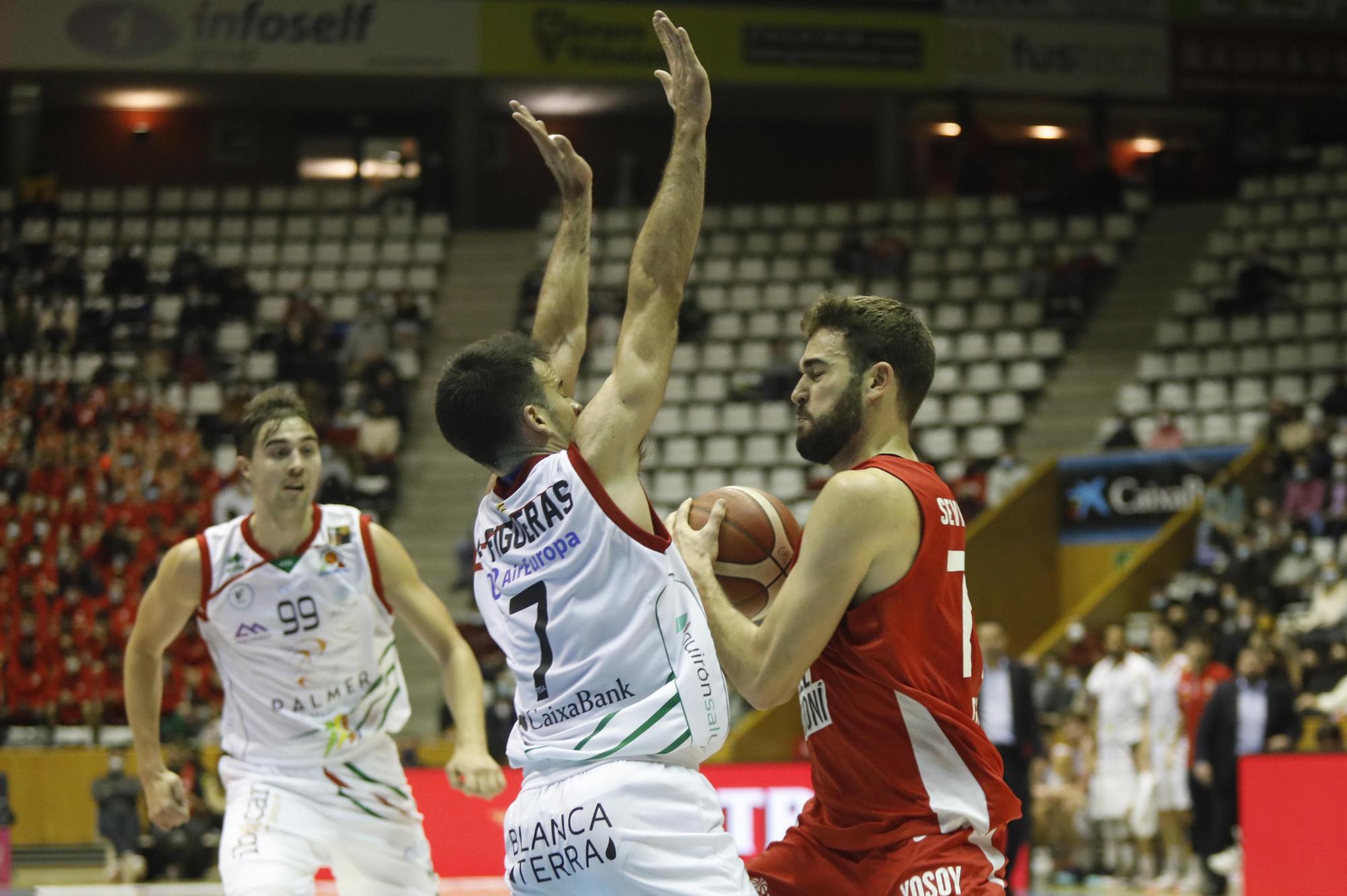 Les millors imatges del triomf del Bàsquet Girona contra el Palma