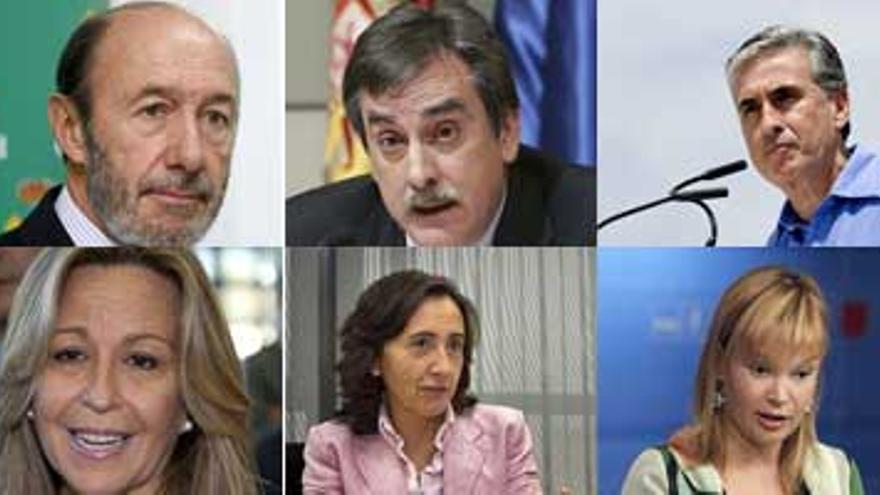 Zapatero da un golpe de timón con una amplia remodelación de su Gobierno