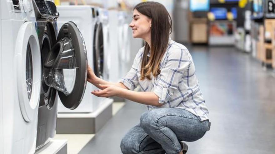 Cómo planchar camisetas como los profesionales? - Milar Tendencias de  electrodomésticos