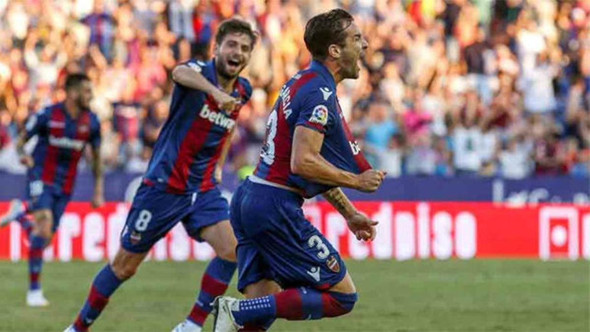 Toño marcó su primer gol como futbolista profesional y dio la victoria al Levante