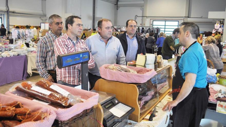 Las establecimientos de Moró exhiben sus mejores productos en la IX Fira del Comerç