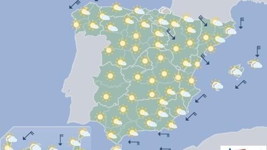 Nubes al norte de Canarias y despejado en el resto