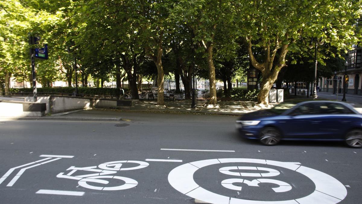 Ciclocarril de la avenida de la Costa, el primero terminado.