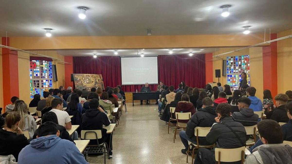 Charla de Antonio Pedrero sobre el Cerco de Zamora en el IES Maestro Haedo.