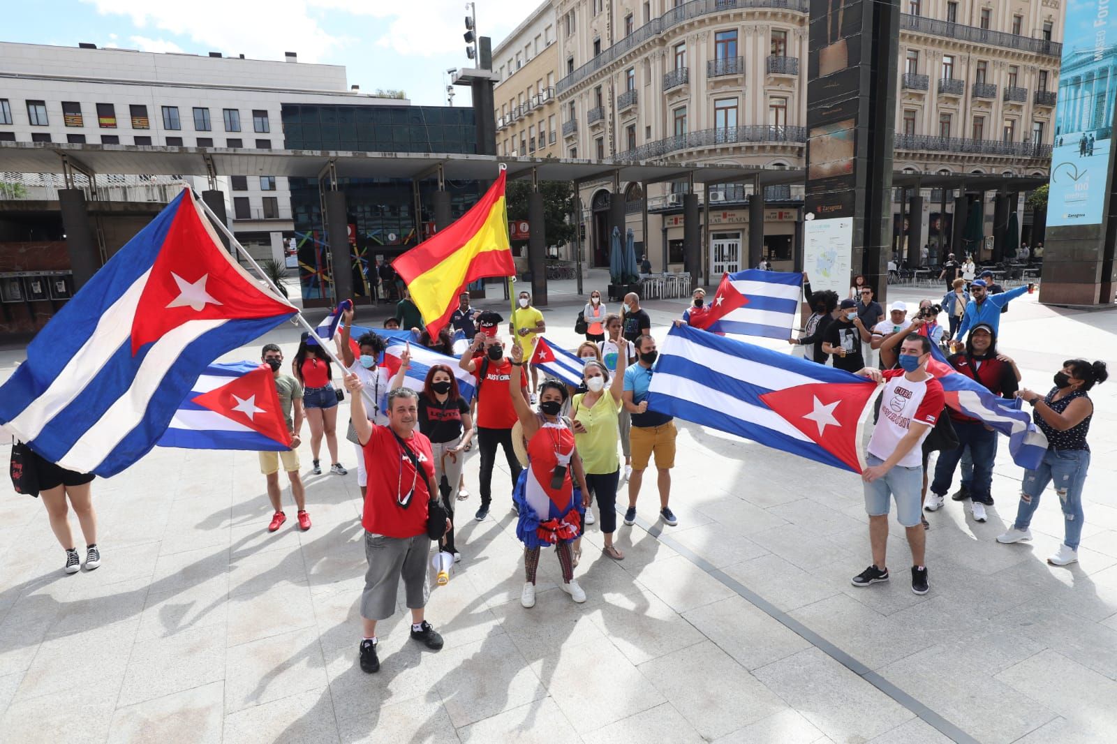 La comunidad cubana de Zaragoza se manifiesta a raíz las protestas en el país