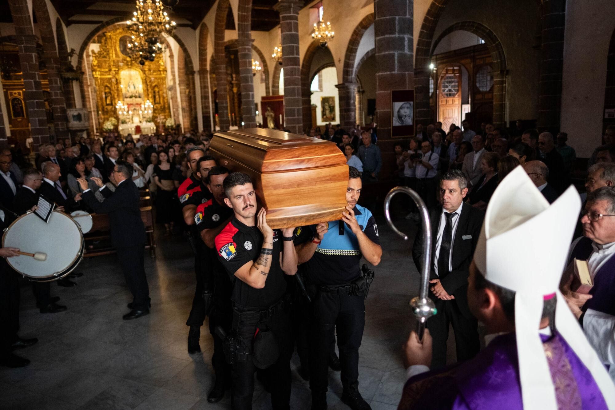 Funeral de Manuel Hermoso en Santa Cruz de Tenerife.