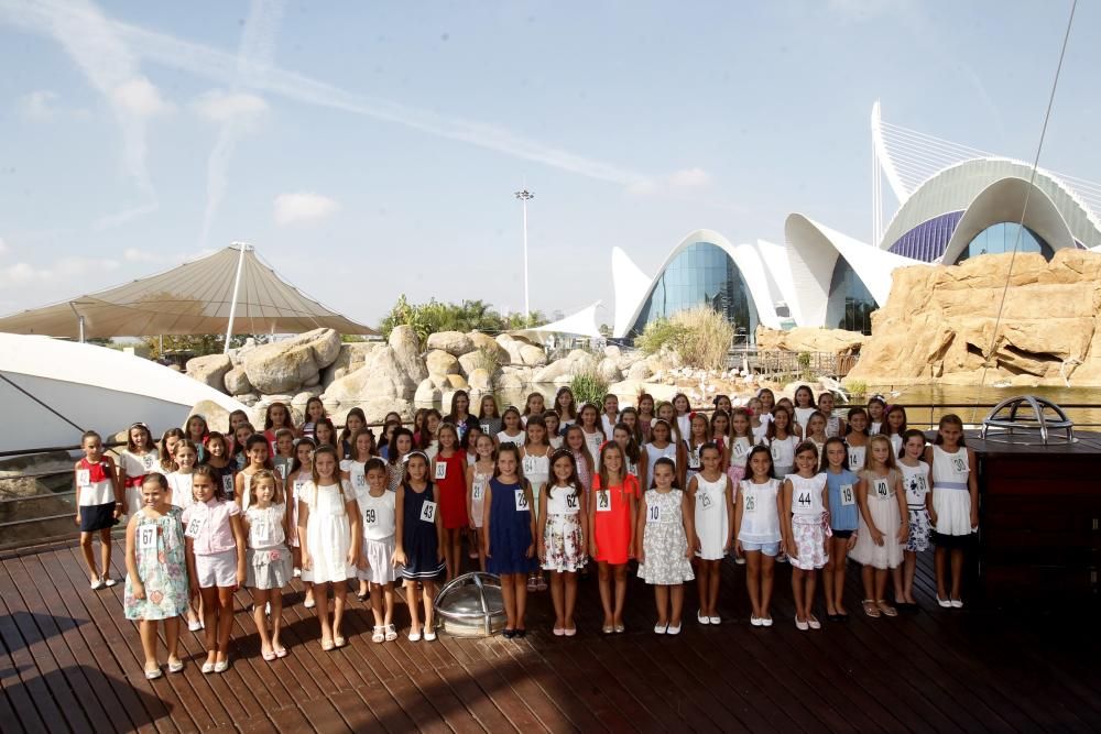 Las candidatas a la Corte de Honor Infantil, en l'Oceanogràfic